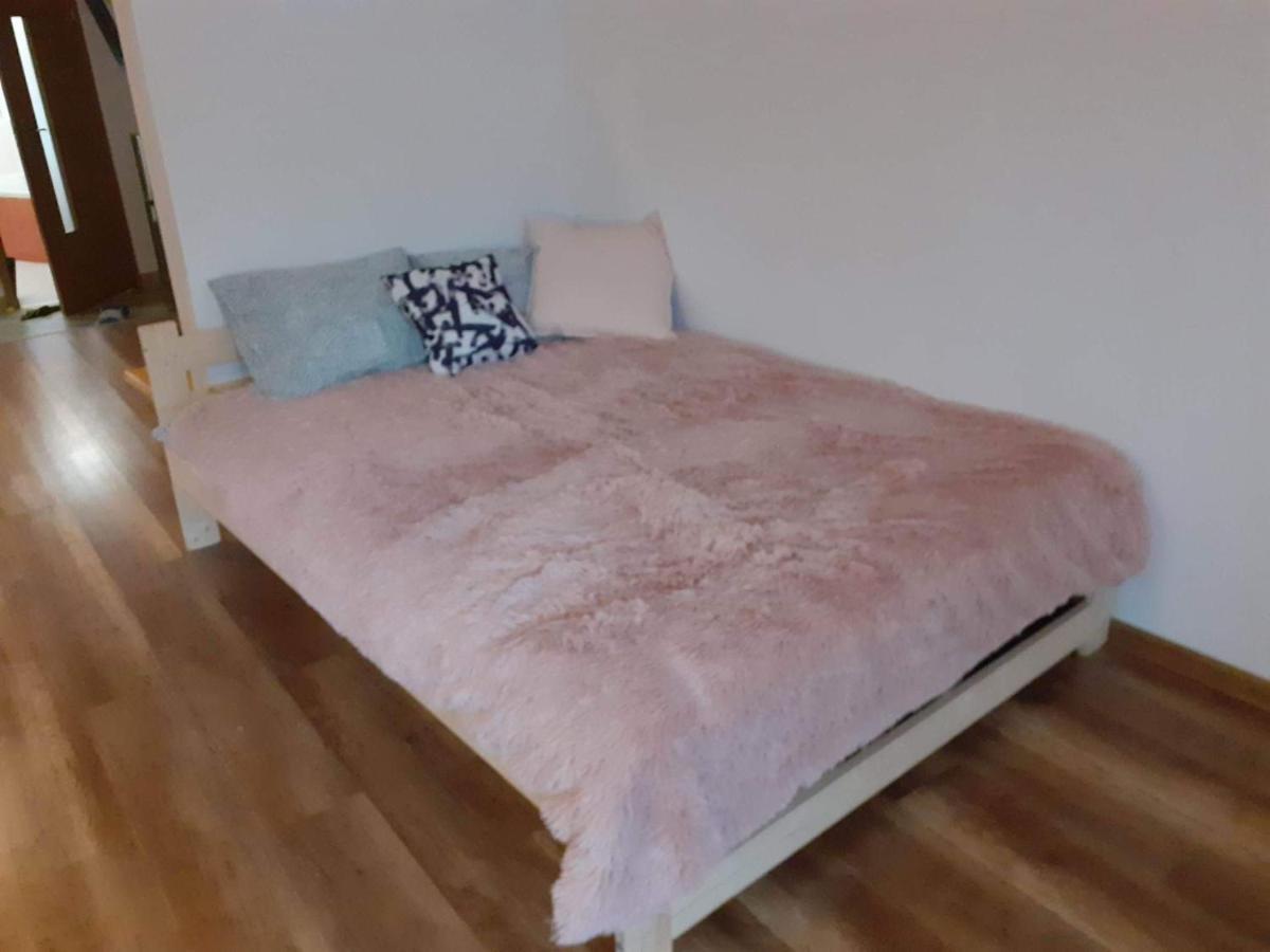 Chęciny Apartament Na Rynku מראה חיצוני תמונה