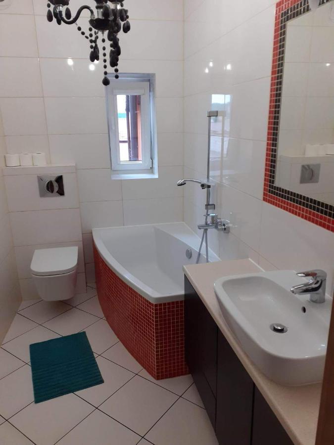 Chęciny Apartament Na Rynku מראה חיצוני תמונה